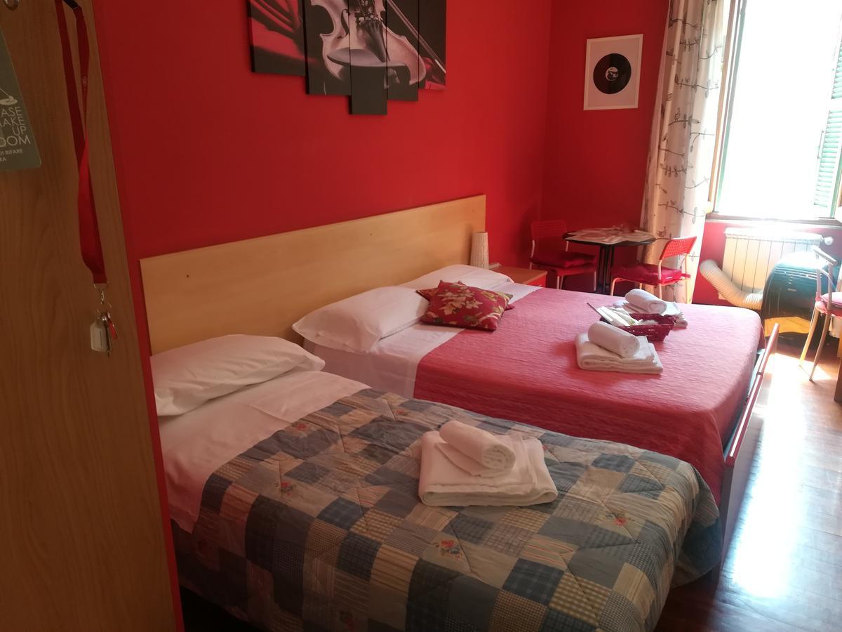 Music Guesthouse ローマ エクステリア 写真