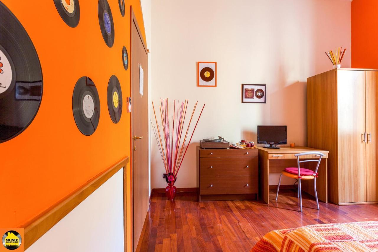 Music Guesthouse ローマ エクステリア 写真