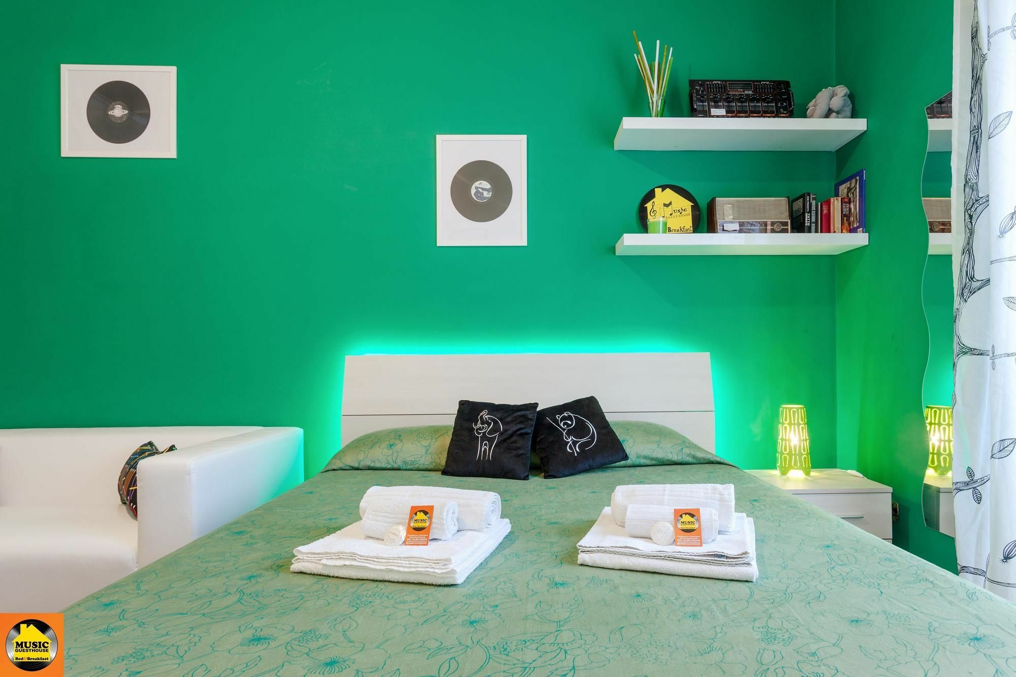 Music Guesthouse ローマ エクステリア 写真