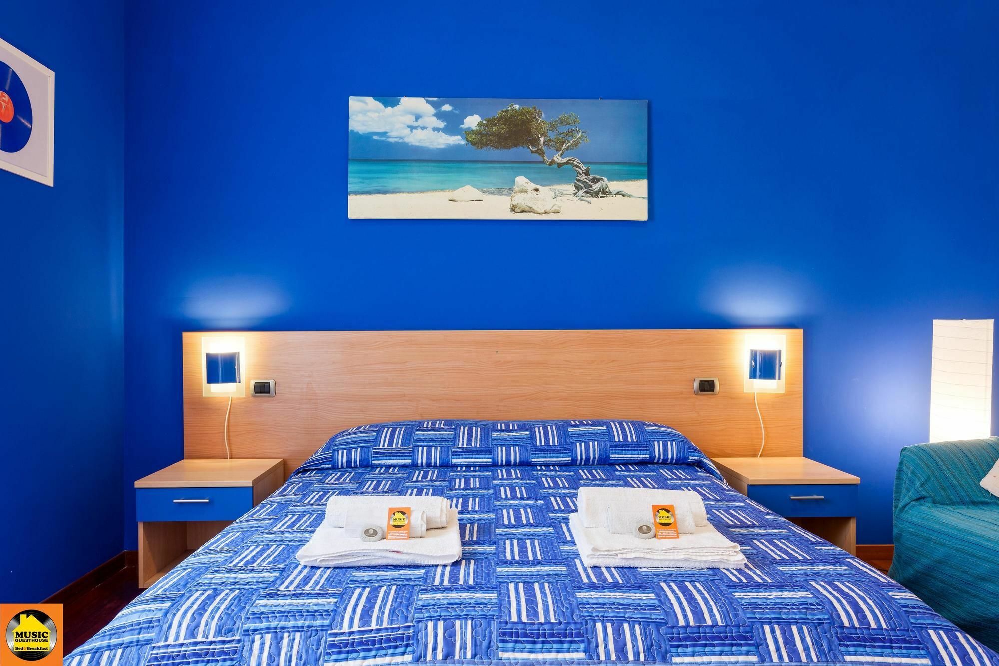 Music Guesthouse ローマ エクステリア 写真