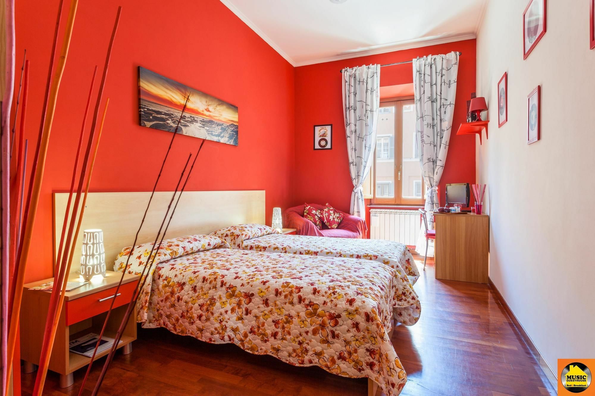 Music Guesthouse ローマ エクステリア 写真
